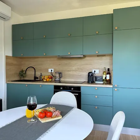 Domnius Apartment *