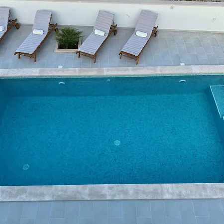 Appartement Domnius Škrip